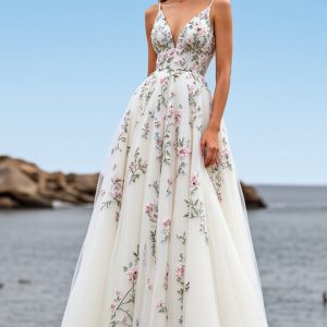 White Floral Tulle Wedding Dress with Appliques