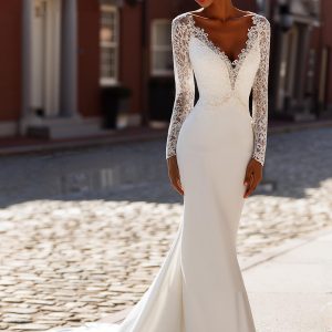 White Mermaid V-Neck Wedding Dress With Lace