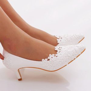 White Lace Closed Toe Pointed Wedding Shoes